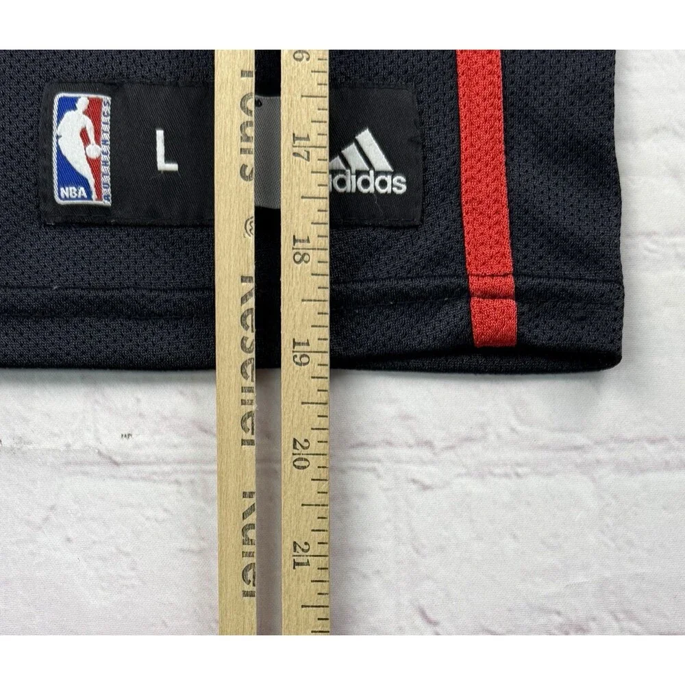 Adidas Philadelphia 76ers Andre Iguodala #9 NBA Swingman Jersey KIDS Large Black